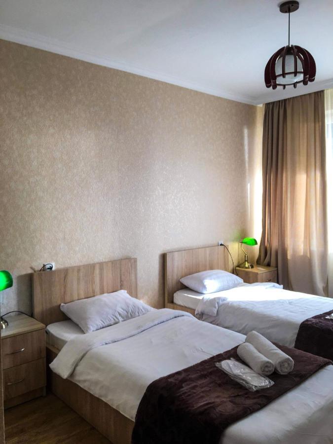 Family Hotel Kala Местія Екстер'єр фото